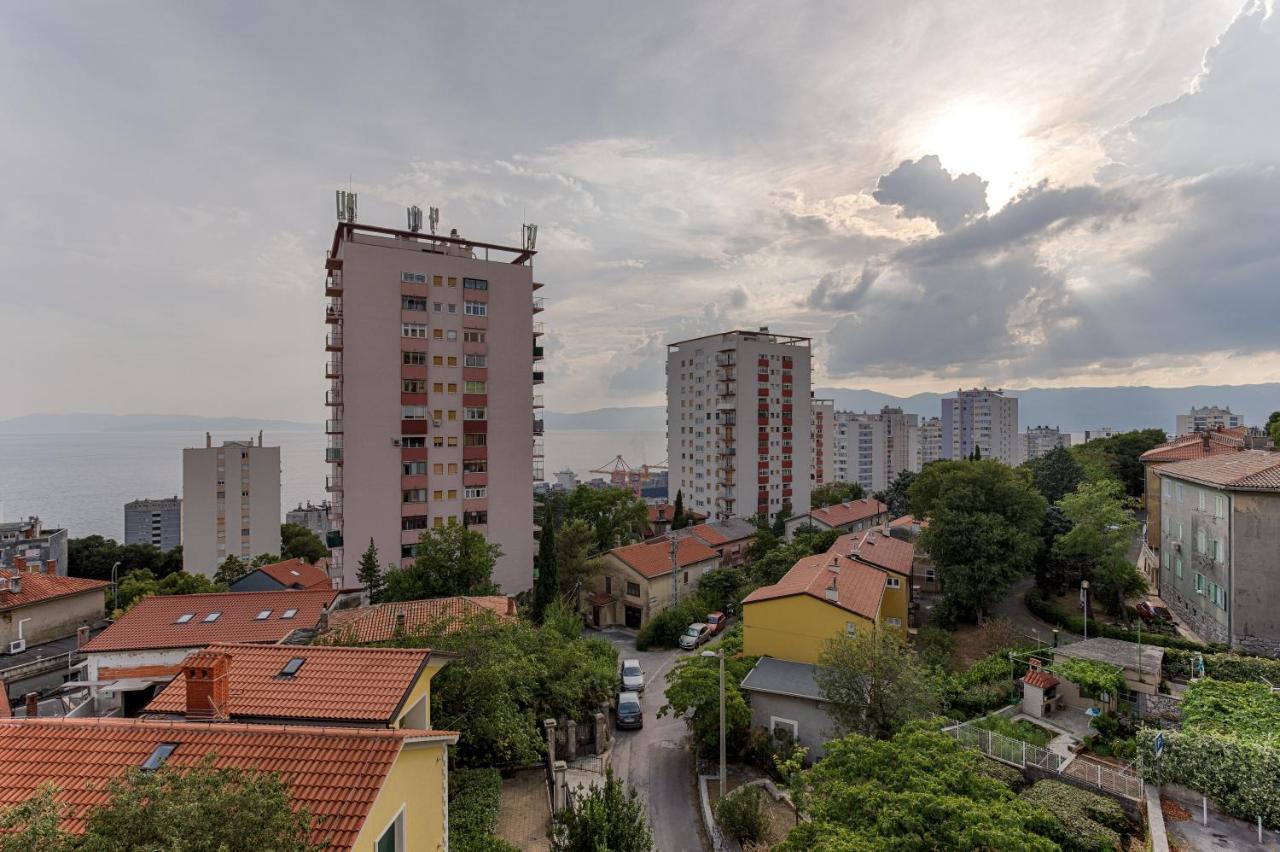 Two Bedroom Apartment Paris Rijeka Bagian luar foto