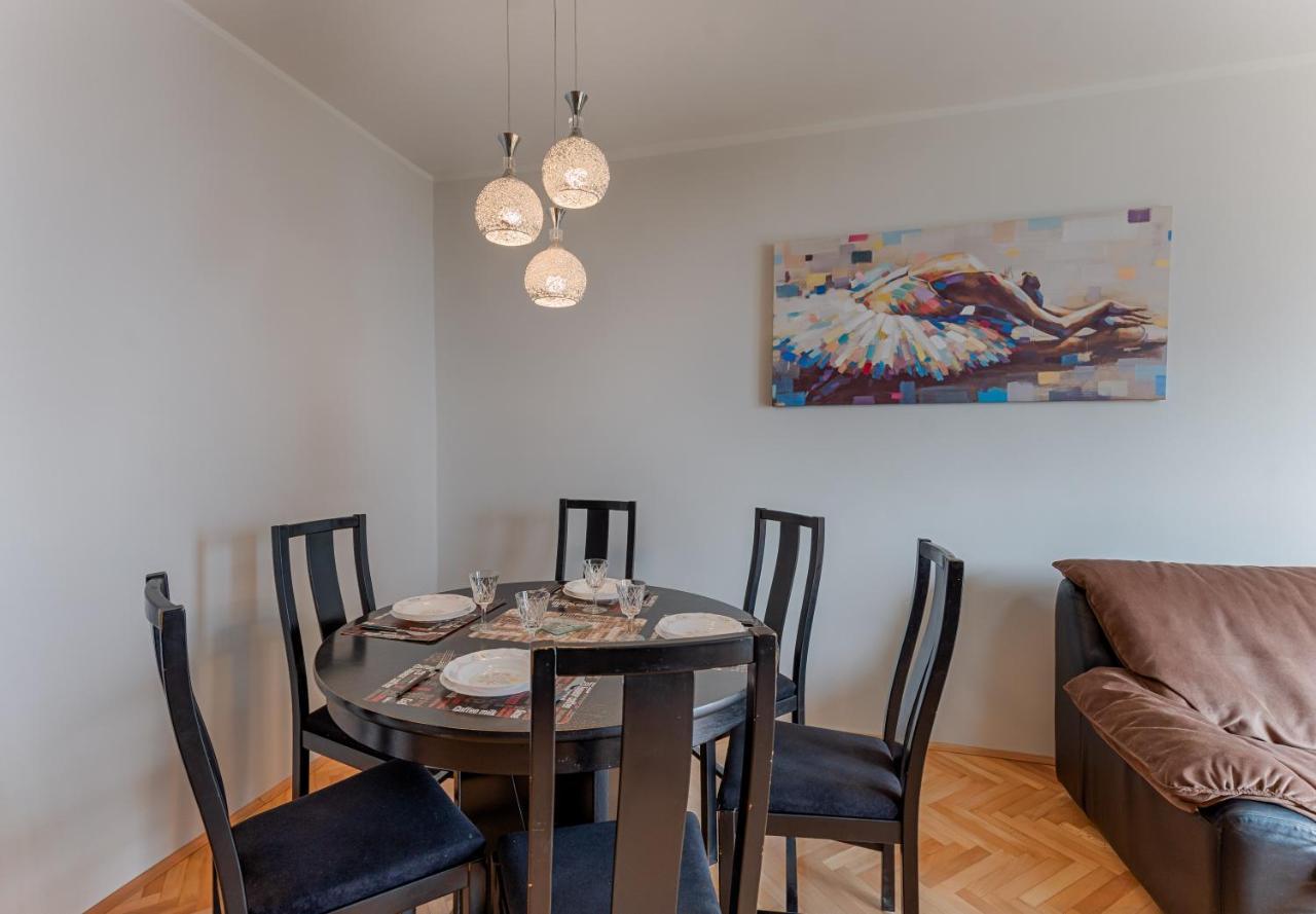Two Bedroom Apartment Paris Rijeka Bagian luar foto